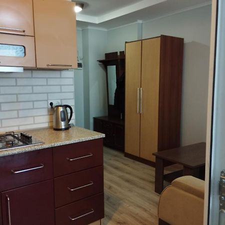 Yalcin Star Residence Apartment 300 바투미 외부 사진