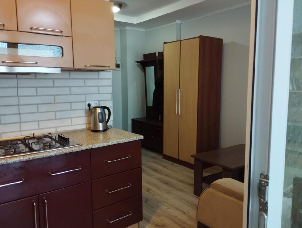 Yalcin Star Residence Apartment 300 바투미 외부 사진