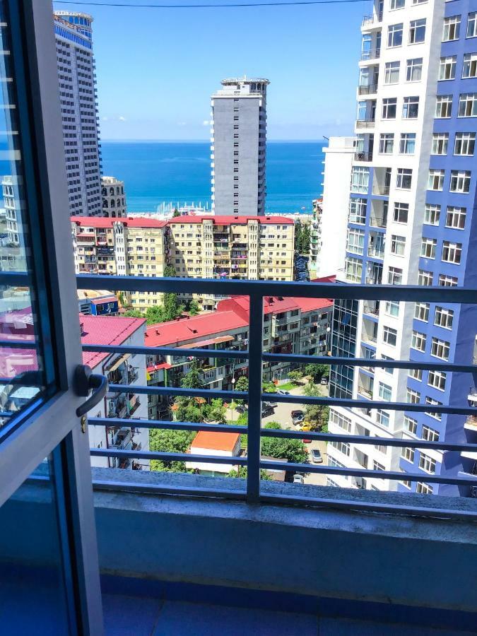 Yalcin Star Residence Apartment 300 바투미 외부 사진